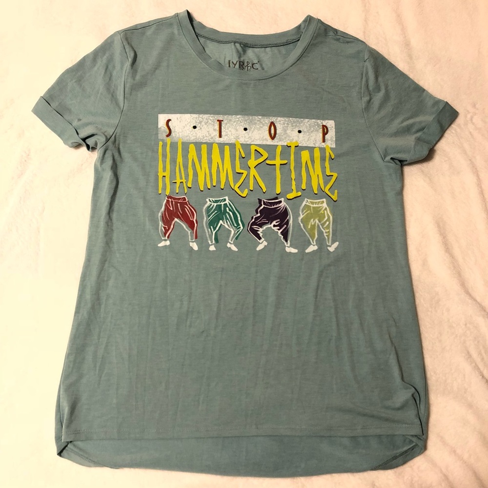 Graphic tee